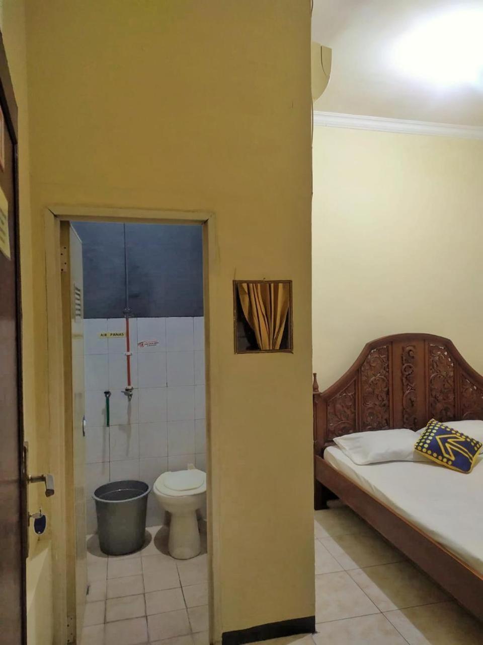 Sawojajar Inn Ngadipuro Buitenkant foto
